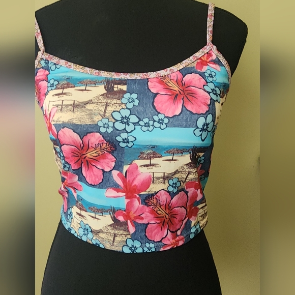 Request Floral Swim Tank - Picture 2 of 8